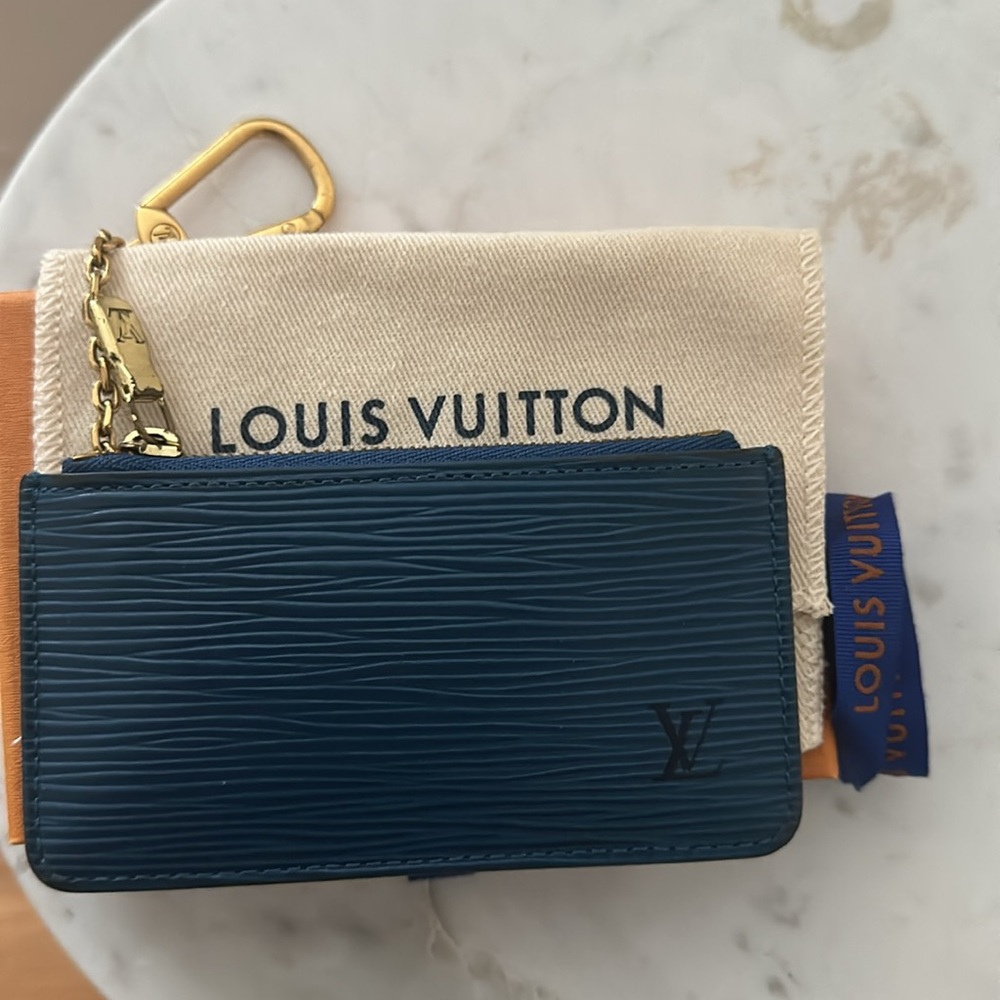 LOUIS VUITTON Epi Key Cles Blue